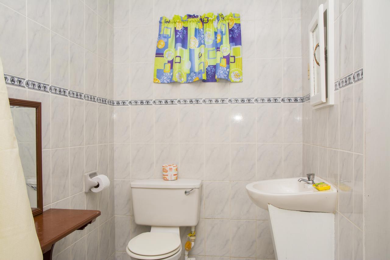 Windjammer International Cuisine & Comfort Inn Georgetown Room photo